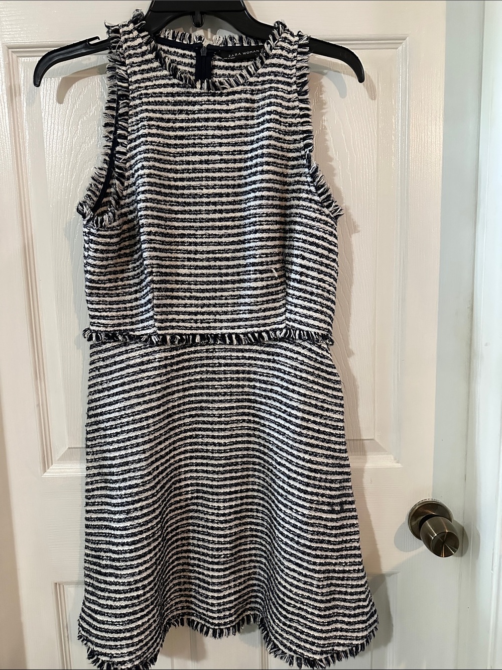 Zara Black and White Striped Sleeveless Women’s Dress medium